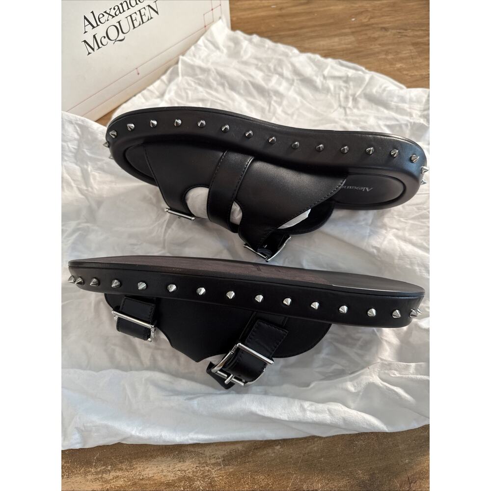 ALEXANDER MCQUEEN Leather Stud Buckle Slide Sandals Black EU39 RT$1250 - Picture 6 of 12